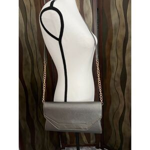Urban Expressions metallic gray crossbody with detachable strap